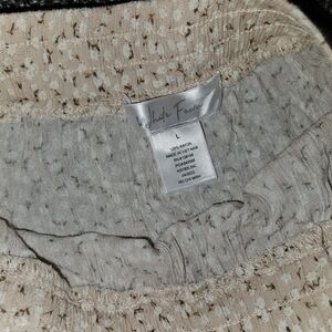 White Fawn Women's Cream Skirt